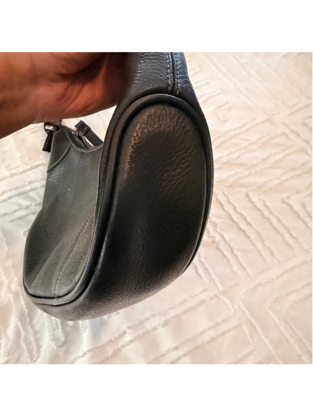 Dooney & Bourke Black Pebbled Leather Shoulder Bag Hobo Zip Top Small - Picture 15 of 16